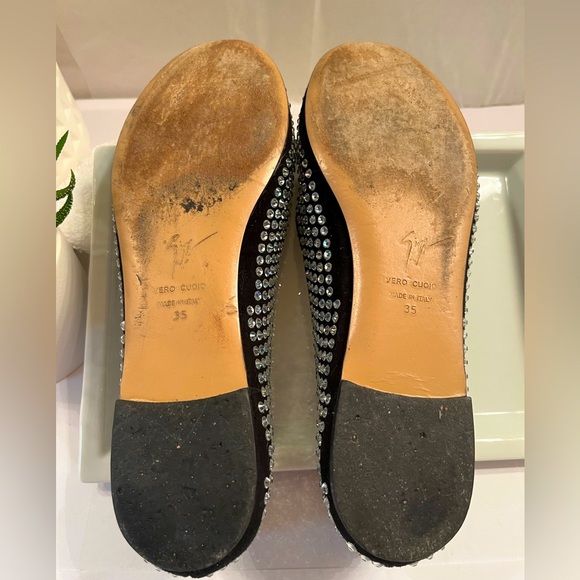 Giuseppe Zanotti flats - Picture 2 of 5